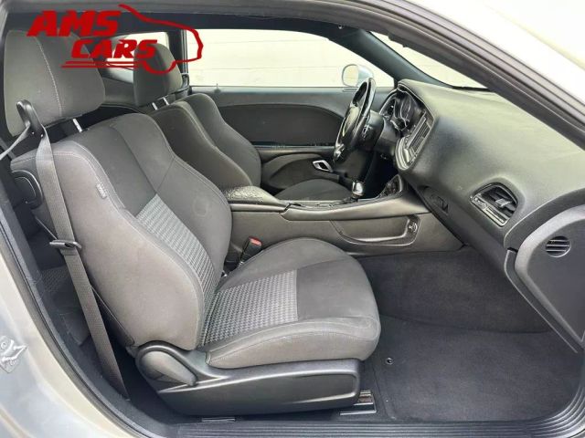 2019 Dodge Challenger - Image 16