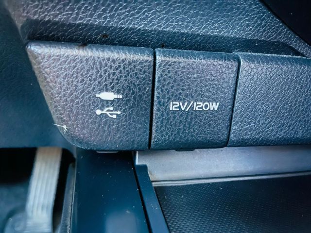 2018 Toyota Camry Hybrid - Image 41