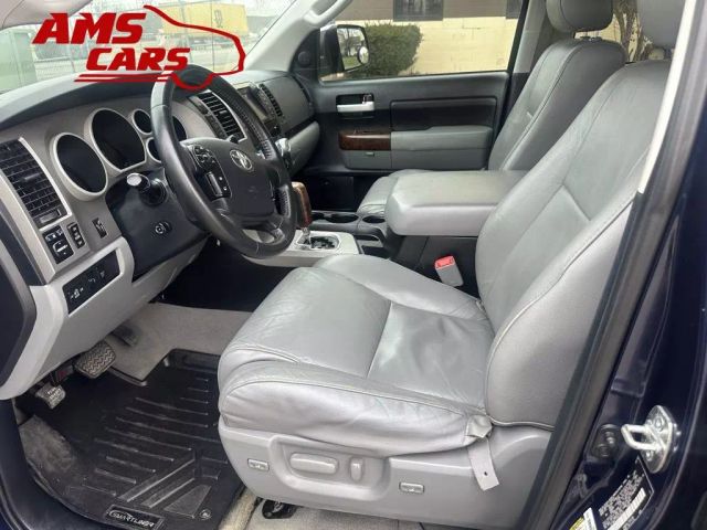 2010 Toyota Tundra Crewmax - Image 10