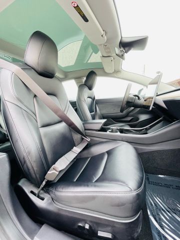 2020 Tesla Model 3 - Image 24