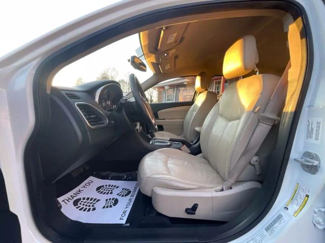 2013 CHRYSLER 200 SEDAN WHITE AUTOMATIC - Peach State Motors