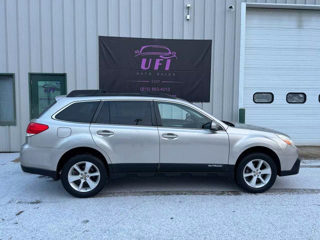 2014 Subaru Outback - Image 3