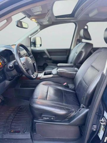 2010 Nissan Titan Crew Cab - Image 14