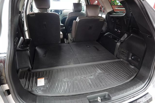 2017 Hyundai Santa Fe - Image 14