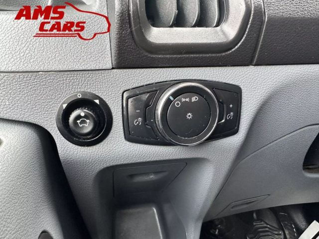 2018 Ford Transit Cab & Chassis - Image 12