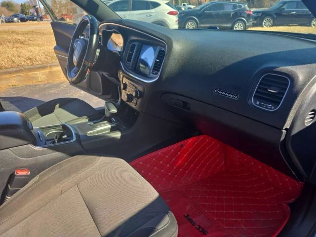 2018 Dodge Charger - Image 14
