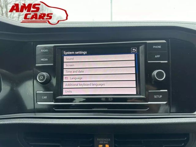 2019 Volkswagen Jetta - Image 27