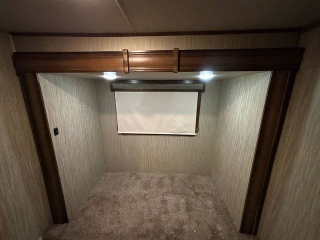2018 Heartland Big Country Fifth Wheel - Image 25