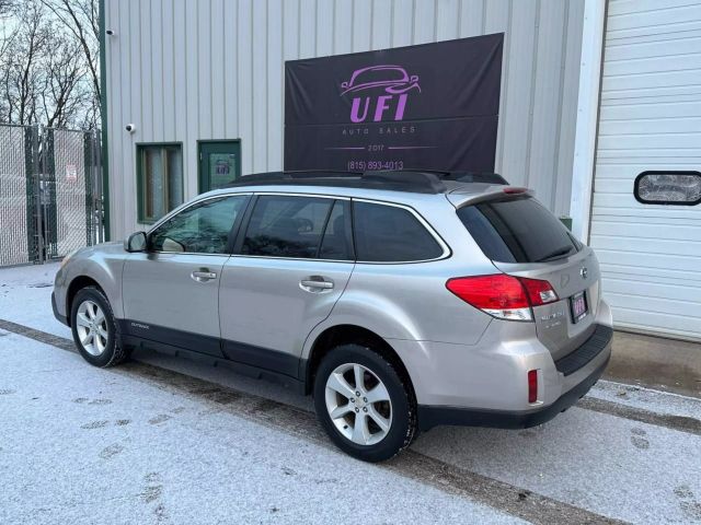 2014 Subaru Outback - Image 6