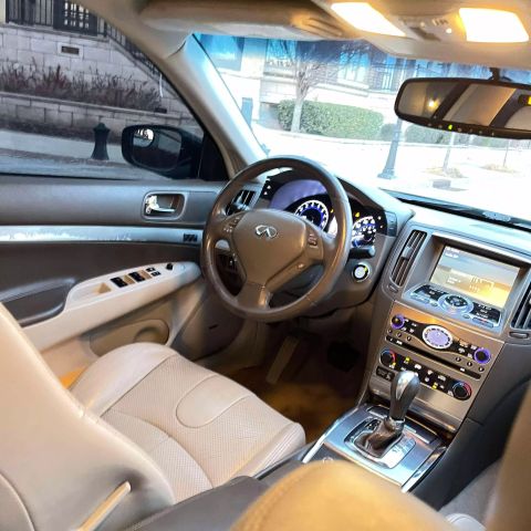2013 Infiniti G37x Sedan 4d - Image 21