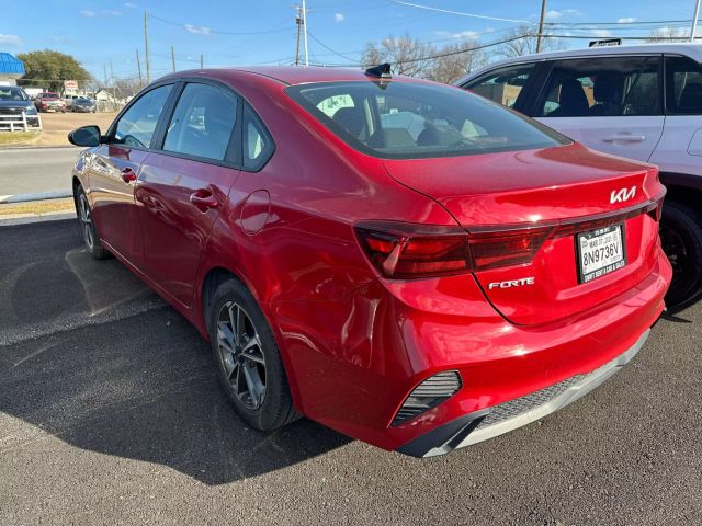 2023 Kia Forte - Image 5