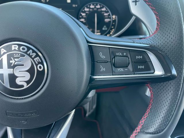 2021 Alfa Romeo Giulia - Image 89