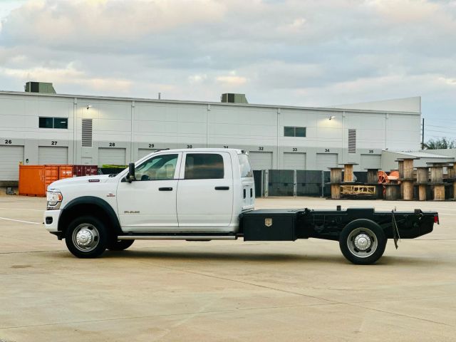 2022 Ram 5500 Crew Cab & Chassis - Image 7