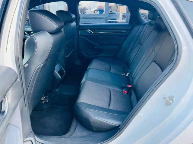 2019 Honda Accord - Image 18