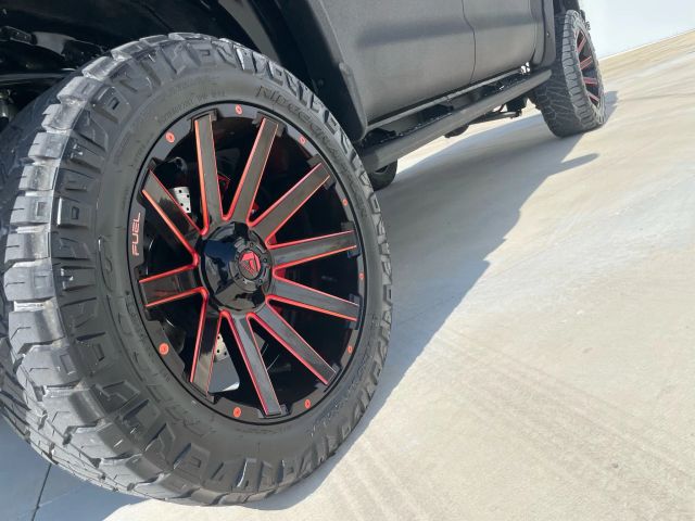 2019 Toyota Tundra Crewmax - Image 52