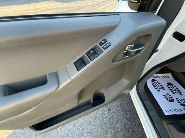 2017 NISSAN FRONTIER CREW CAB PICKUP WHITE AUTOMATIC - Peach State Motors