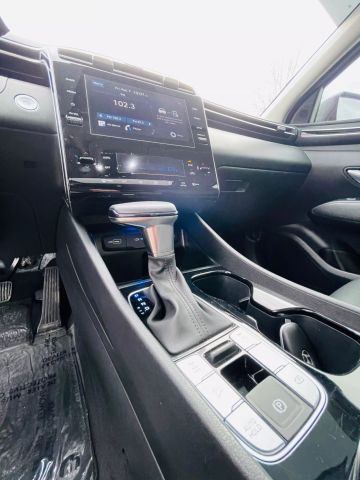 2023 Hyundai Tucson - Image 40