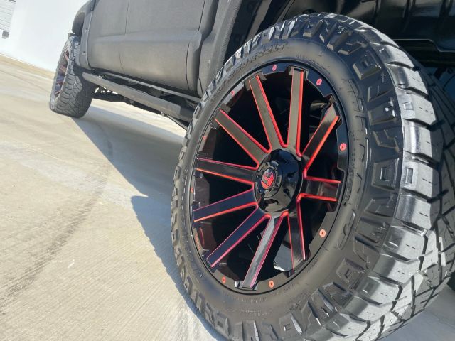 2019 Toyota Tundra Crewmax - Image 34