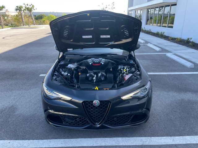 2021 Alfa Romeo Giulia - Image 63