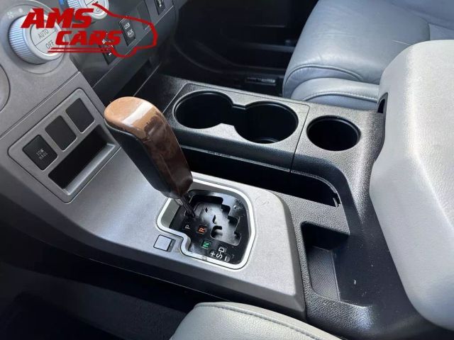 2010 Toyota Tundra Crewmax - Image 33
