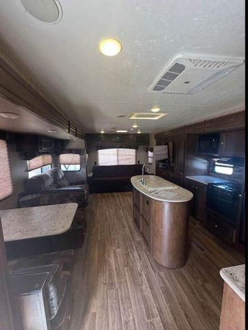2016 Sporttrek Venture - Image 12