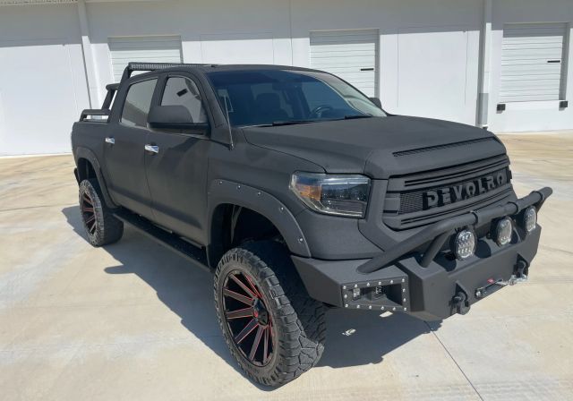 2019 Toyota Tundra Crewmax - Image 3