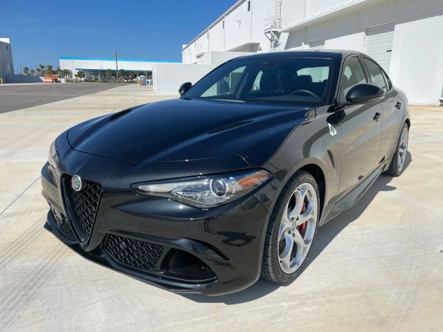 2021 Alfa Romeo Giulia - Image 39