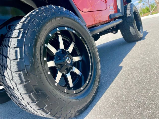 2005 Jeep Wrangler - Image 22