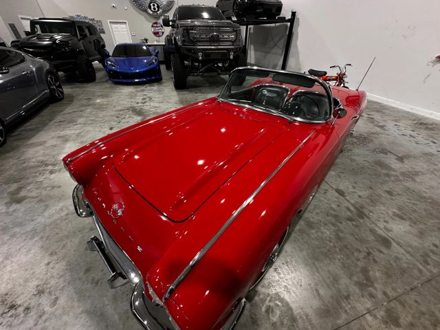 1962 Chevrolet Corvette - Image 29