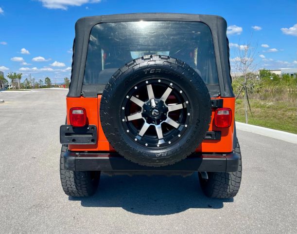 2005 Jeep Wrangler - Image 24