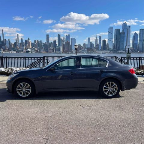 2009 Infiniti G37x Sedan 4d - Image 4