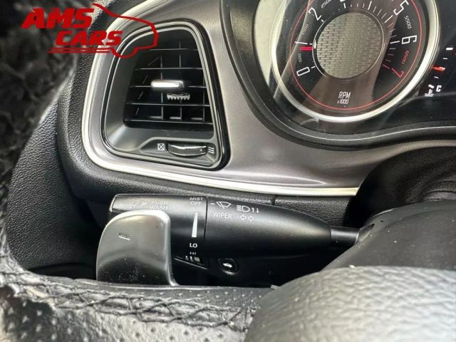 2019 Dodge Challenger - Image 33