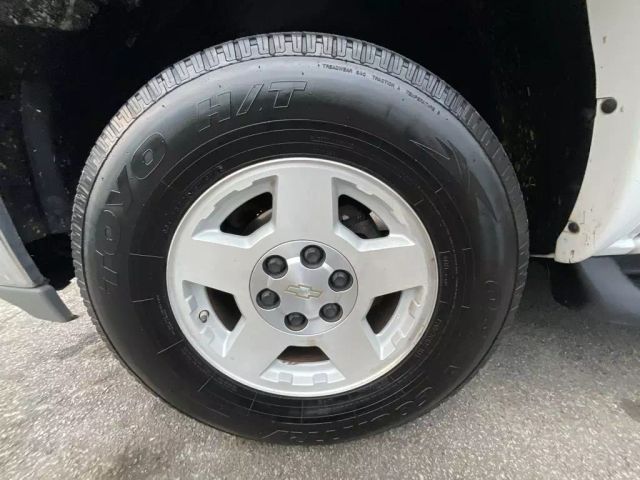 2005 CHEVROLET TAHOE SUV WHITE AUTOMATIC - Peach State Motors
