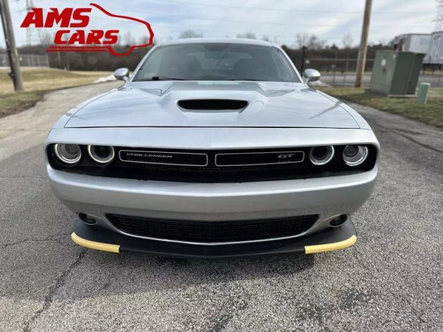 2019 Dodge Challenger - Image 2