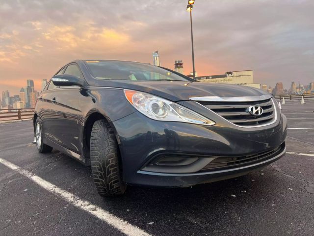 2014 Hyundai Sonata Gls Sedan 4d - Image 11