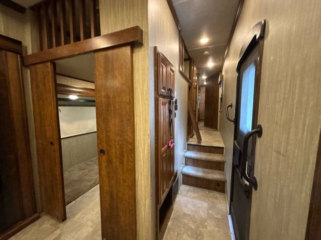 2018 Heartland Big Country Fifth Wheel - Image 4