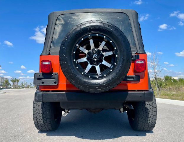 2005 Jeep Wrangler - Image 23