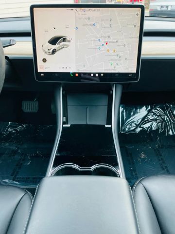 2020 Tesla Model 3 - Image 27