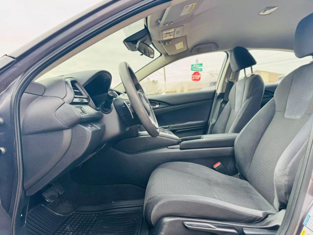 2019 Honda Insight - Image 17