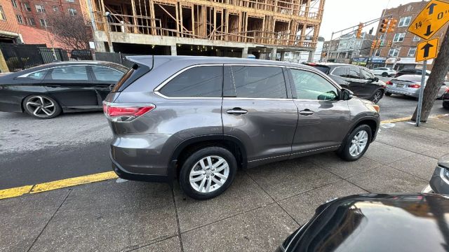 2015 TOYOTA HIGHLANDER SUV V6, 3.5 LITER LE SPORT UTILITY 4D