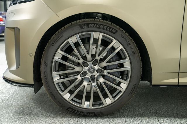 2024 Land Rover Range Rover Sport Sv Edition One Carbon Bronze Sport Utility 4d - - Image 10