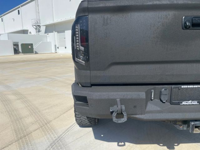 2019 Toyota Tundra Crewmax - Image 29