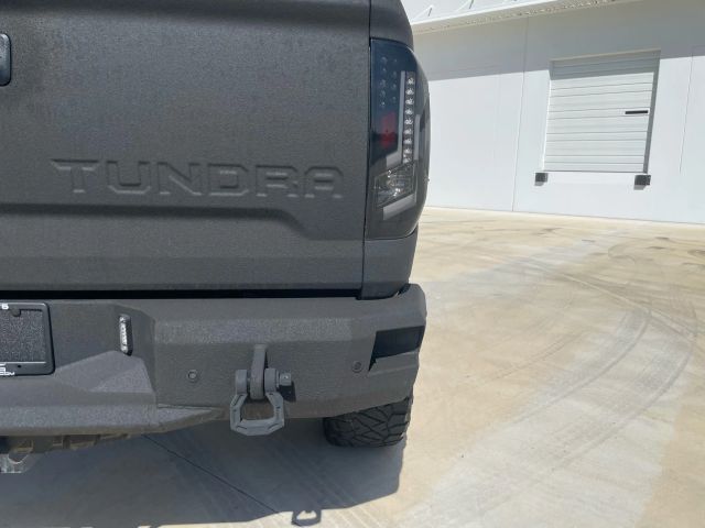 2019 Toyota Tundra Crewmax - Image 27