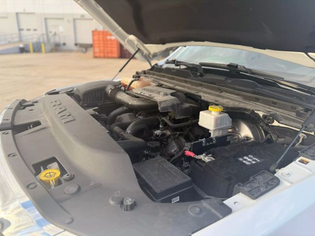 2022 Ram 1500 Crew Cab - Image 29