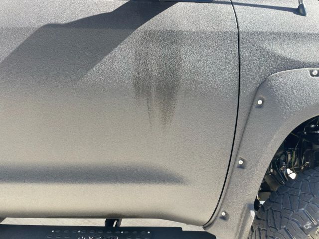 2019 Toyota Tundra Crewmax - Image 12