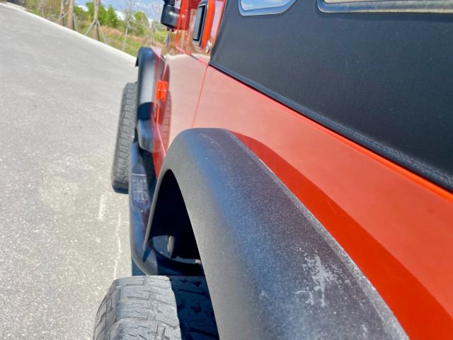 2005 Jeep Wrangler - Image 33