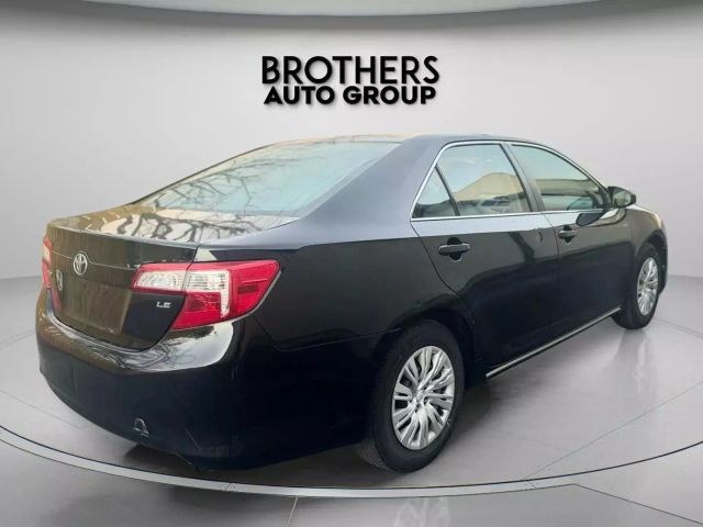 2012 Toyota Camry - Image 9