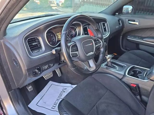 2017 Dodge Charger - Image 11