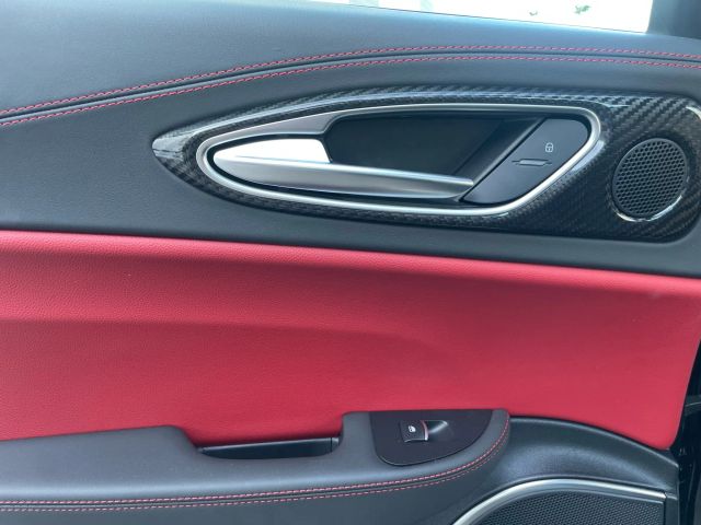 2021 Alfa Romeo Giulia - Image 115