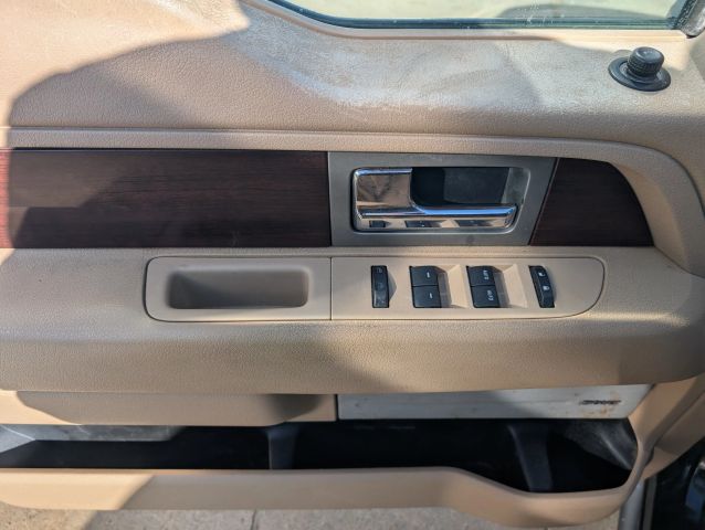 2014 Ford F150 Supercrew Cab King Ranch Pickup 4d 5 1/2 Ft - Image 11